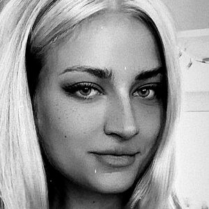 Full Video : Maya Kereliuk Nude Leaks OnlyFans I Nudes - Celeb Nudes