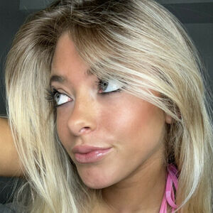 Full Video : rileymaelewis Nude Leaks OnlyFans I Nudes - Celeb Nudes