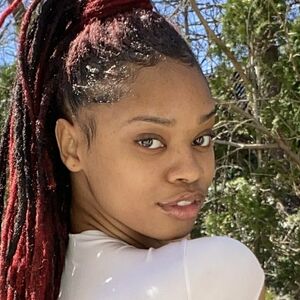 manu-demarqui – I Nudes – Celeb Nudes