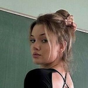 christina-khalil – I Nudes – Celeb Nudes