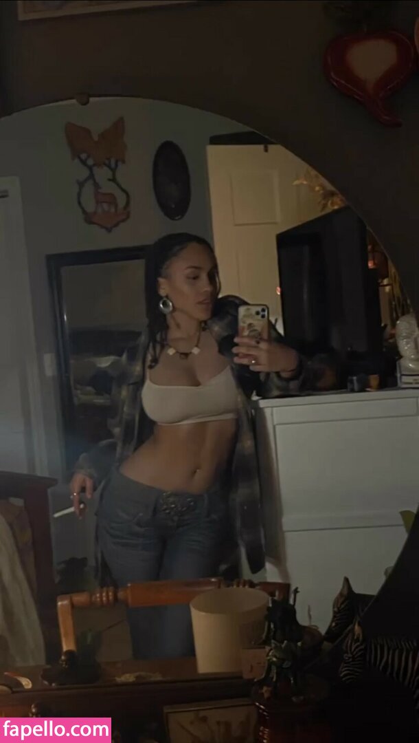 Aaliyeezy-3