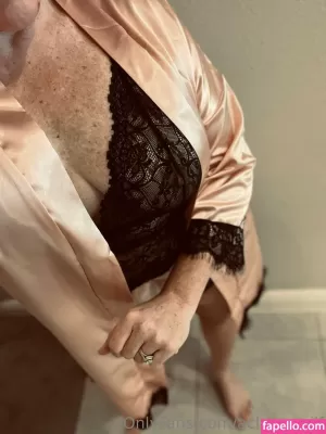 aclassymilf thumbnail #5785478