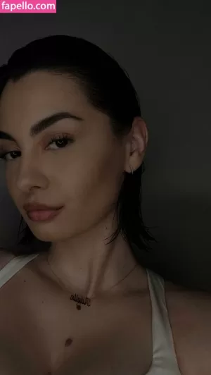 adelaide-tonte thumbnail #1395592