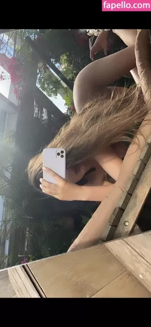 adina-eni thumbnail #1582644