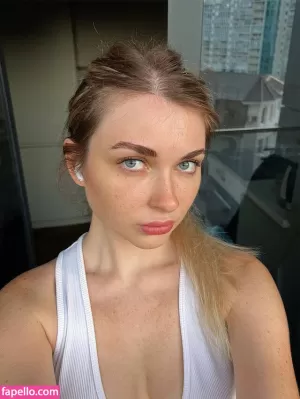 ahrinyan thumbnail #1588312