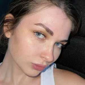 ahrinyan thumbnail #1588315