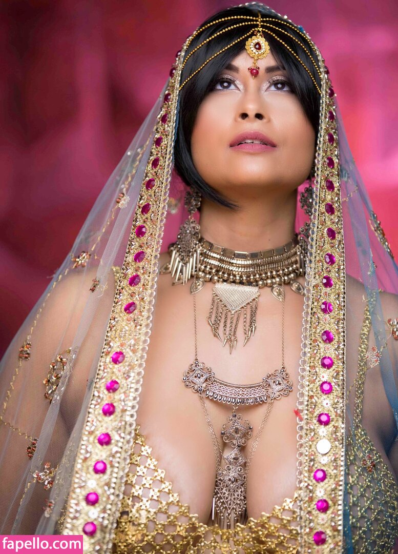 Aiysha Saagar-2