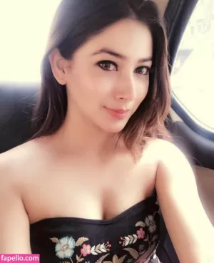 alankrita-bora thumbnail #2959449