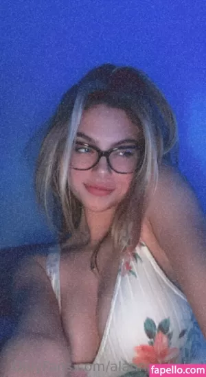 alannanikolee thumbnail #3910170
