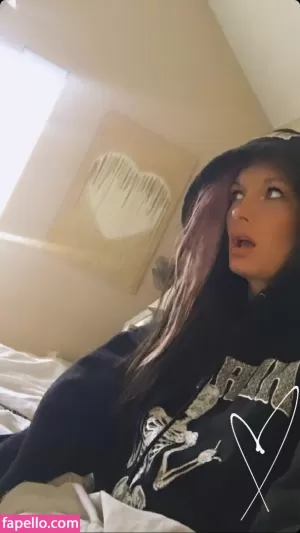 alektra-blue thumbnail #1021021