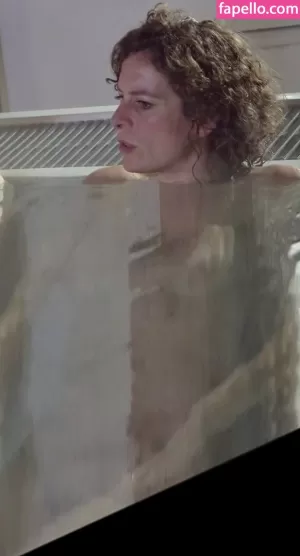 alex-polizzi thumbnail #1594588