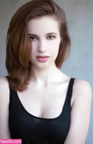 alexia-fast thumbnail #1599303