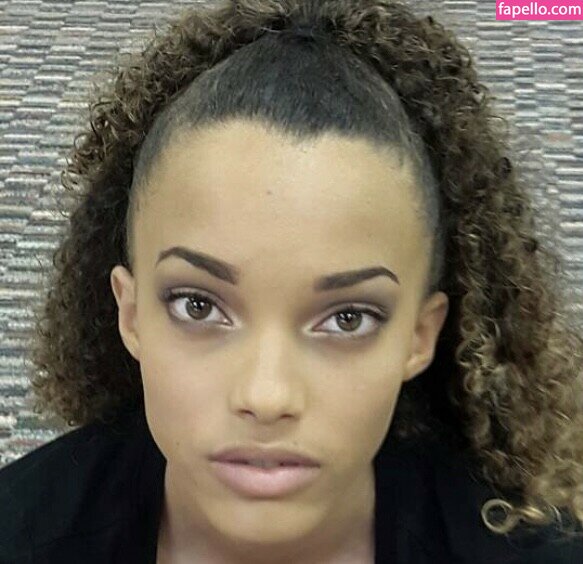 Aliana King-2