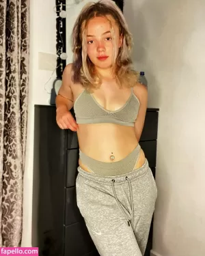 alice-mary-jones thumbnail #4573237