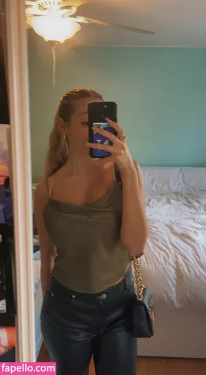 alina-fernandez thumbnail #3412113