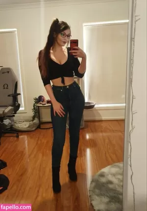 aliythia thumbnail #990694