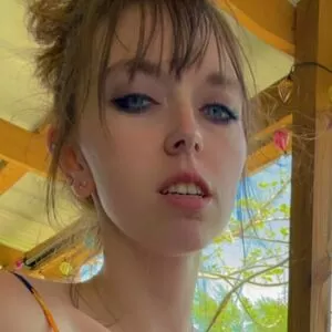 alli-moona thumbnail #1609331