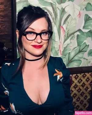 allie-goertz thumbnail #1238792