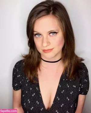 allie-goertz thumbnail #1238791