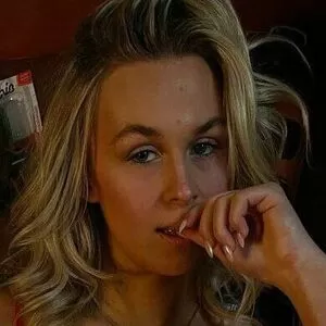 ally-imbeault thumbnail #3666118