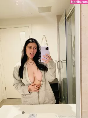 amber-pozzi thumbnail #1617376