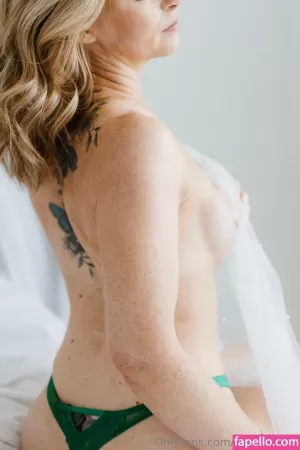 amberowen thumbnail #6061291