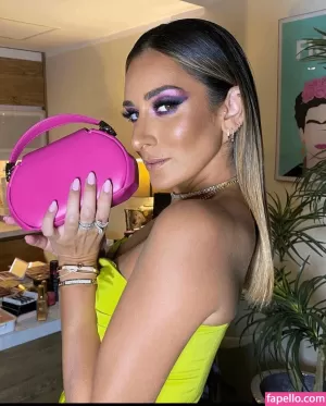 amina-khalil thumbnail #3123678