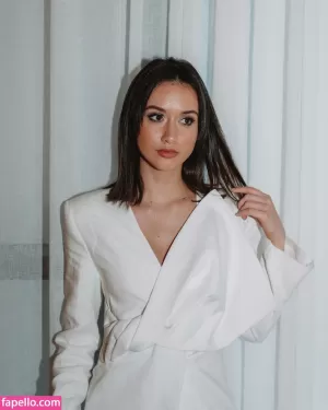 amy-dangerfield thumbnail #3995452