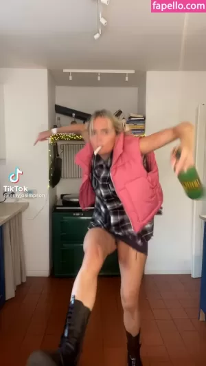 amy-jo-simpson thumbnail #1395467