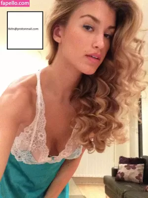 amywillerton thumbnail #1462820