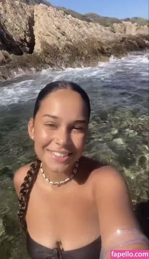 anais thumbnail #1624302