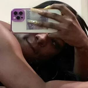 andrea-burgos thumbnail #1627114