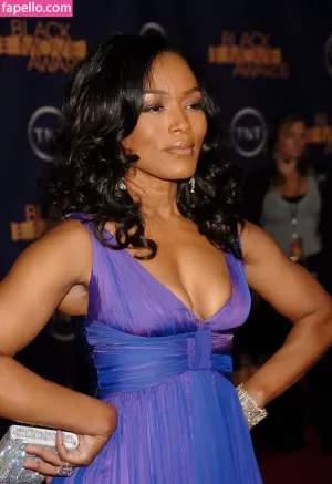 angela-bassett thumbnail #4587833