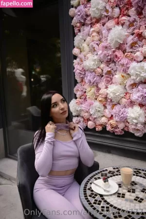angelina-crystal thumbnail #3793427