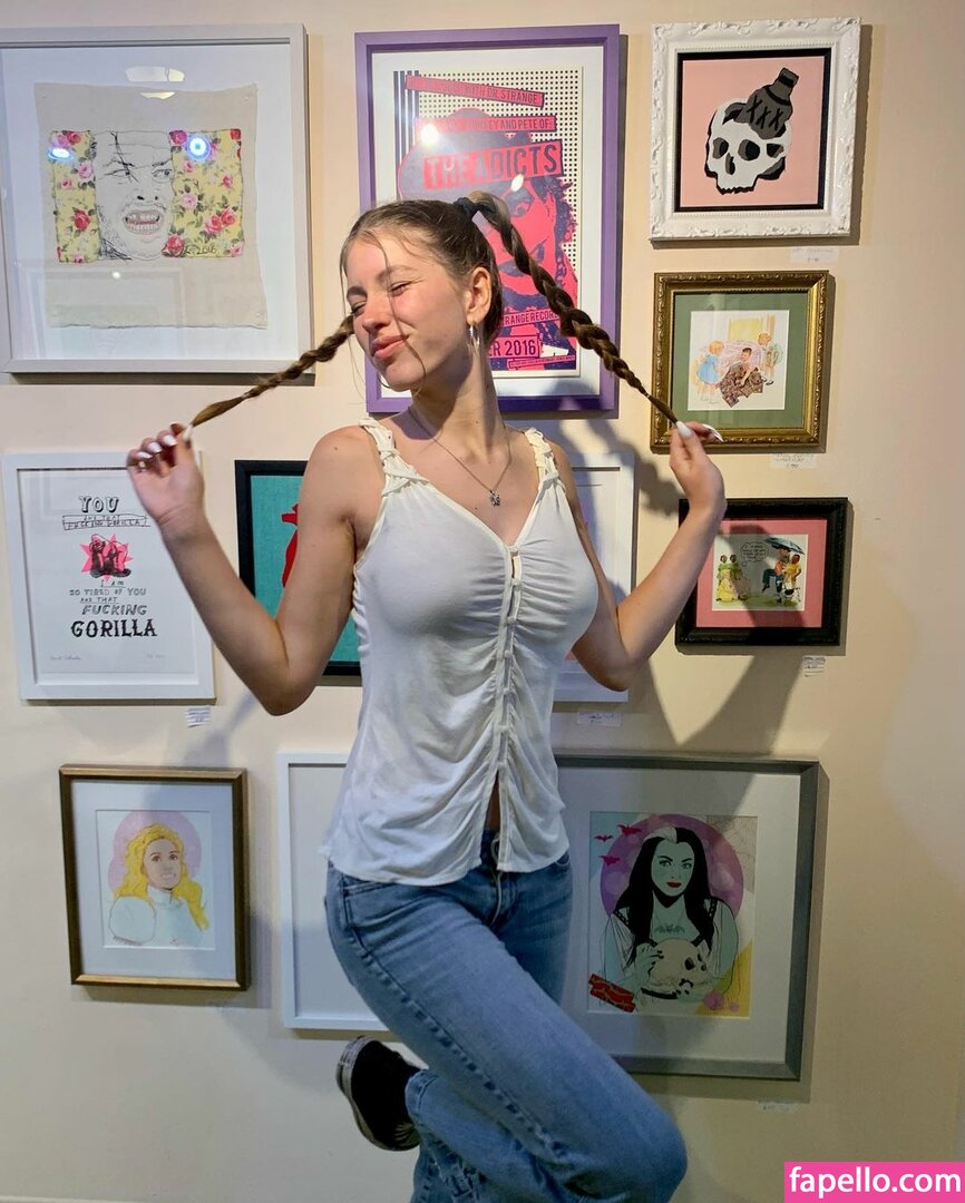 Angelina Grace-3