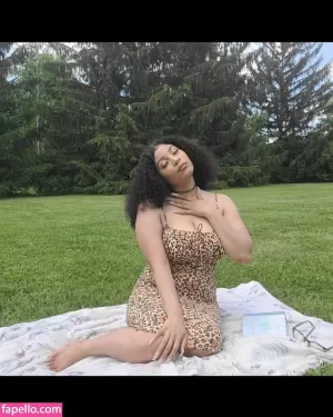 animated-aja thumbnail #1634180