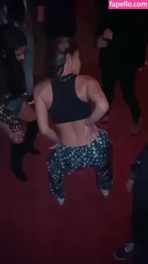 anitta thumbnail #963844