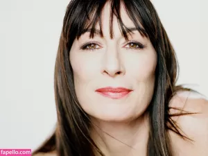 anjelica-huston thumbnail #1636236