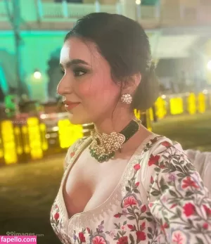 ankitta-sharma thumbnail #3427216