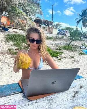 anna-baginski thumbnail #1636662