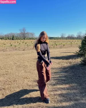 anna-shumate thumbnail #769750