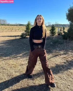 anna-shumate thumbnail #769747