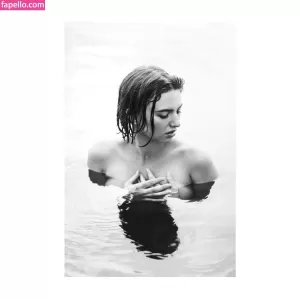 anna-tauber thumbnail #3418443