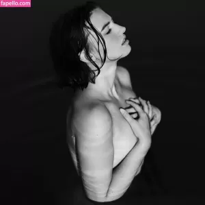 anna-tauber thumbnail #3418442