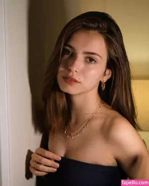 annacramling thumbnail #1640144