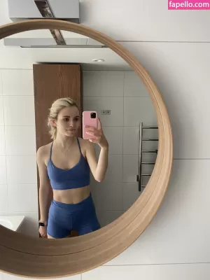 annacramling thumbnail #1640149
