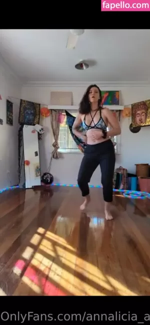 annalicia-arts thumbnail #3858768