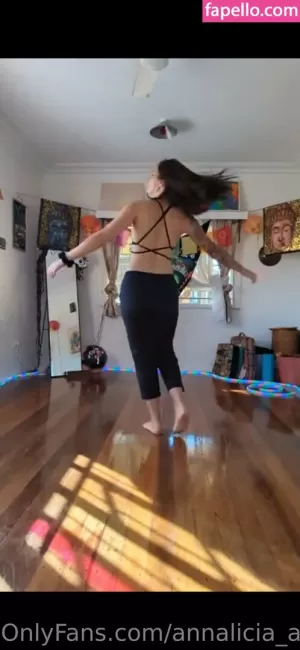 annalicia-arts thumbnail #3858767