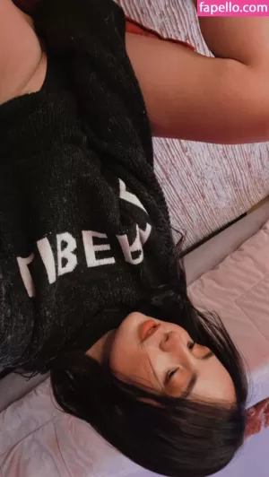 annie-dreams thumbnail #3677908