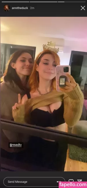 annitheduck thumbnail #1493934
